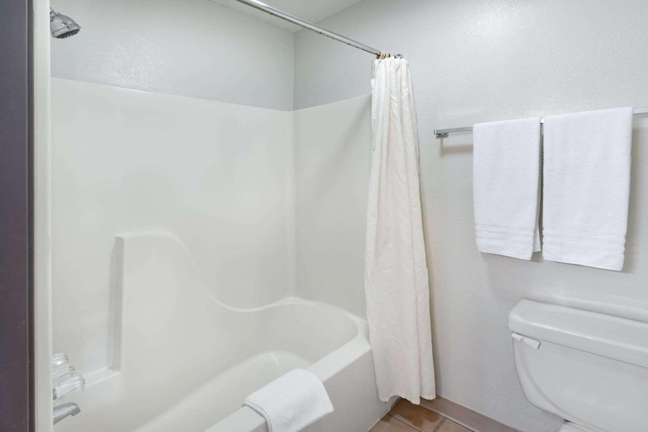 Super 8 By Wyndham Kinder/Coushatta Near Casino 外观 照片